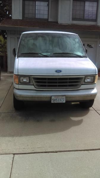 1996 ford econoline 250 long bed 5.8 L engine autometic white 303400