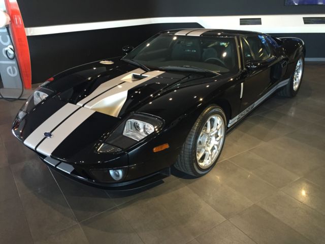 Ford : Ford GT 2dr Cpe All 4 Options, Only 503 miles