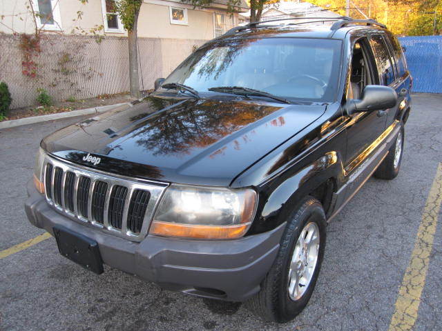 Jeep : Grand Cherokee 4dr Laredo 4 New trade 4x4 laredo leather alloys looks and runs great warrantee
