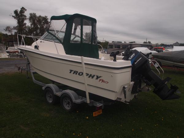 Trophy 2002 Walk Around Boats for sale