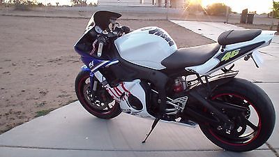 Yamaha : YZF 2005 yamaha yzf r 6 great condition cyber monday cheap new parts all over