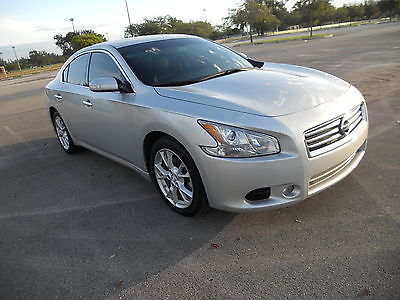 Nissan : Maxima SV NISSAN MAXIMA 3.5 SV leather, heated, rear camera, bluetooth, sunroof