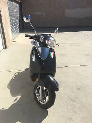 Other Makes : SSR 2013 ssr black scooter motorcycle 150 cc european style