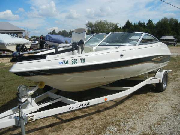 2002 Caravelle 188 Fish & Ski