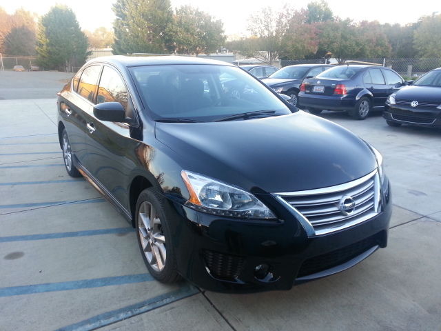 Nissan : Sentra 4dr Sdn I4 C SR, 4cyl, CVT, alloys, loaded, all power, leather wheel, like new, runs great