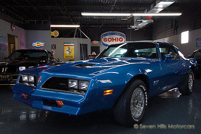 Pontiac : Firebird Formula 4 speed beautiful condition blue black great paint clean int awesome driver