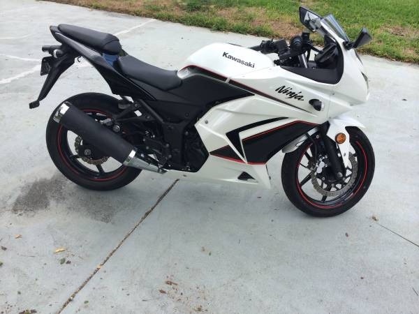 2011 Kawasaki Ninja 250R SE