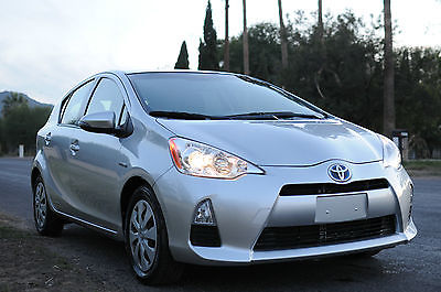 Toyota : Prius C 3 Nav/Entunes/50+MPG Prius Model C THREE, LOADED Navigation, Push Start, XM Radio Bluetooth, Like NEW