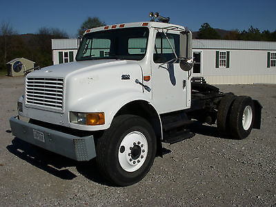 International Harvester : Other Conventional Day Cab 1999 international 4900 conventional day cab tractor truck free shipping