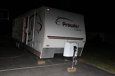2007 Prowler Travel Trailor 32ft