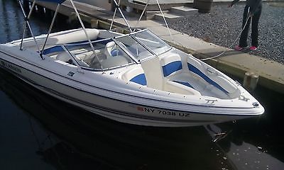 2003 180 Larson Bowrider,