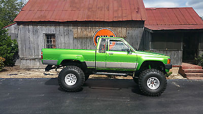 Toyota : Other EX CAB 1984 toyota truck extra cab 4 x 4