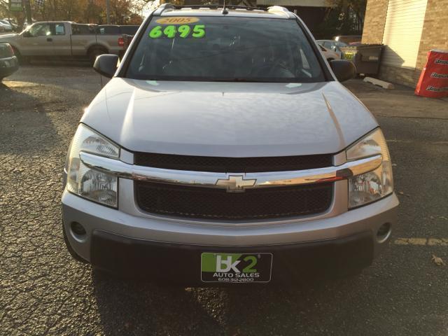 05 Chevy Equinox LT! Loaded! AWD with sunroof!
