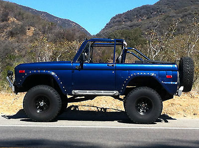 Ford : Bronco Custom for offroad Go anywhere in this custom classic 1971 Bronco 4x4