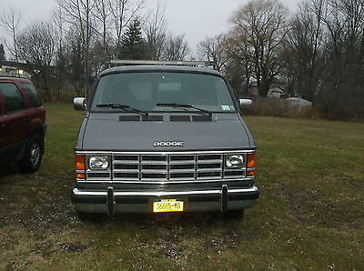 Dodge : Ram Van 1993 Dodge B-250 3/4 Ton Grey Cube Cargo Van 1993 dodge b 250 3 4 ton grey cube cargo van