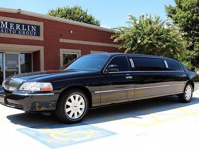 Lincoln : Town Car EXECUTIVE SERIES 2005 black on black 6 pax limo executive seating with 2 bars