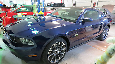 Ford : Mustang GT Coupe 2-Door 2011 ford mustang gt premium only 7 000 miles