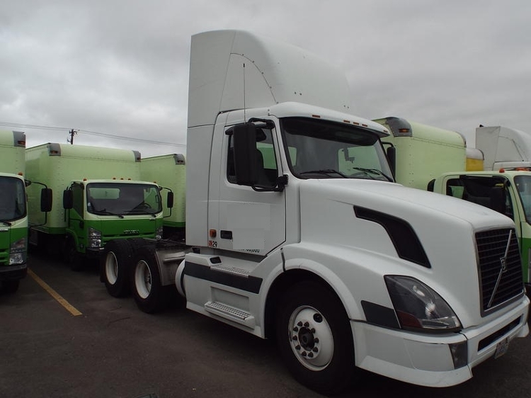 2006 Volvo Vnl64t300