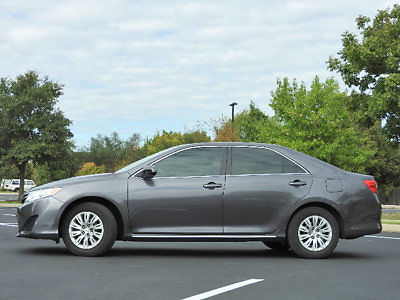 Toyota : Camry 4dr Sedan I4 Automatic LE 4 dr sedan i 4 automatic le toyota camry le low miles automatic gasoline 2.5 l 4 cy