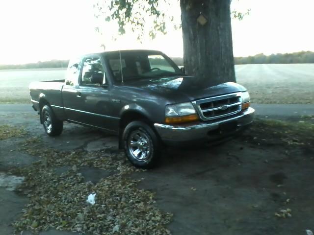 Ford Ranger XLT 2000, 4 door ext. cab  6 CY. Automatic103,000 miles