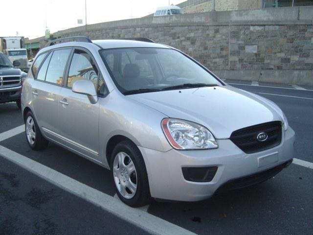 2009 Kia Rondo LX