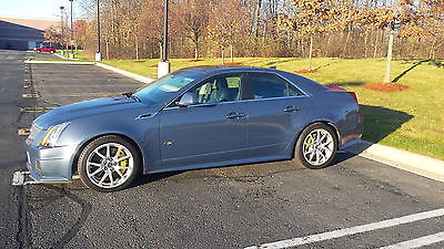 Cadillac : CTS CTS-V 2013 cts v sedan auto stealth blue twilight blue recaros 17 k miles