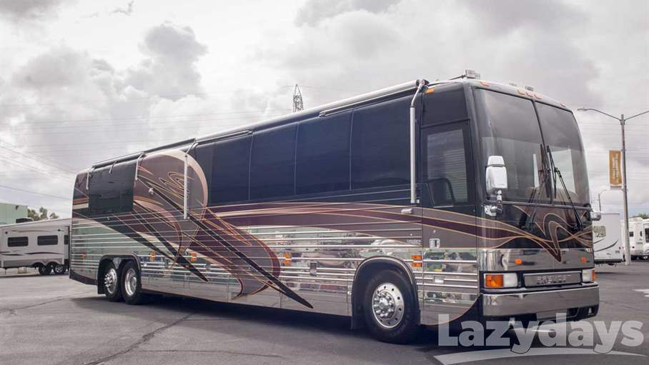 2004 Prevost Featherlite Vantare' H3-45 - Double Slide