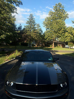 Ford : Mustang Premium Coupe 2005 ford mustang must must see