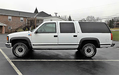 GMC : Suburban 2500 4x4 1998 gmc 2500 suburban 68 019 miles 4 x 4 7.4 l 454 vortec one owner super clean