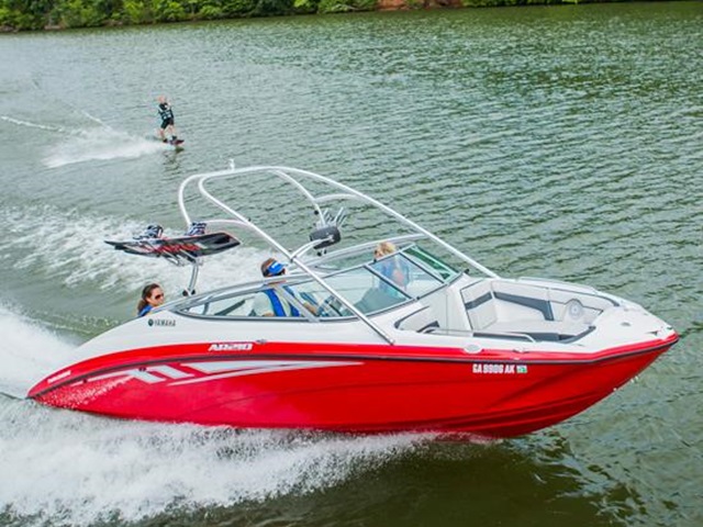 2015 YAMAHA BOATS 21 FT AR210