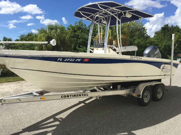 2011  Sea Chaser  210 LX