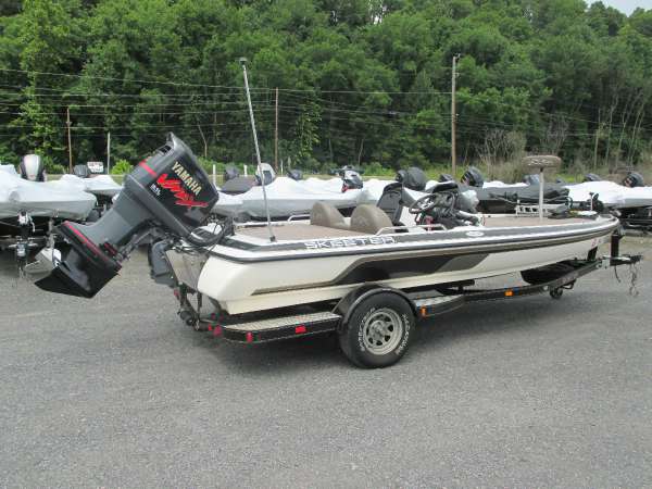 2005 Skeeter TZX 200