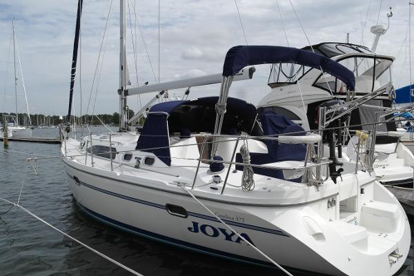 2010 Catalina 375