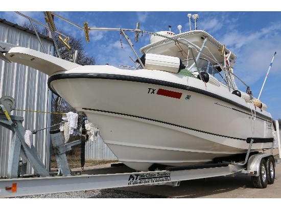 1998 Boston Whaler Conquest 235