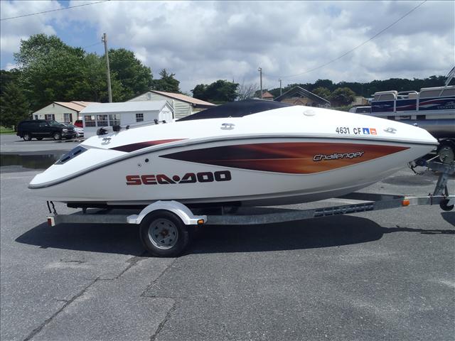 2005 Sea-Doo Sport Boat Challenger 180
