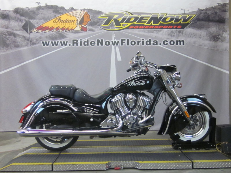 2014 Indian Chief Classic Thunder Black