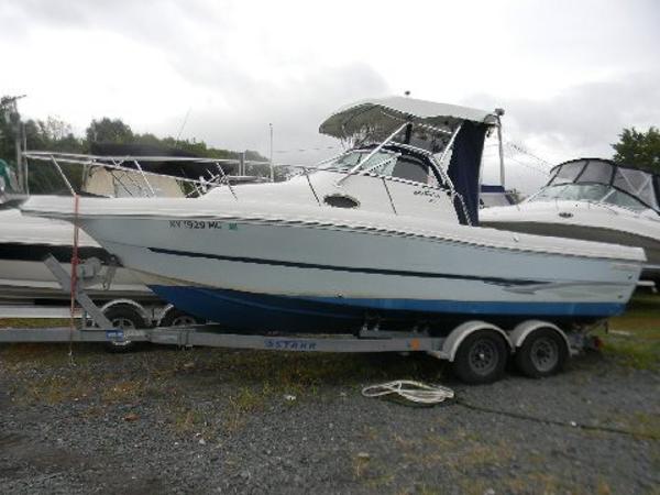 2006 Caravelle 230 Seahawk