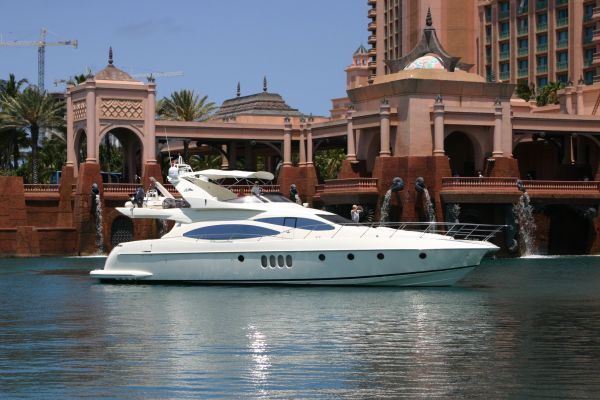 2004 Azimut 68' Evolution Plus