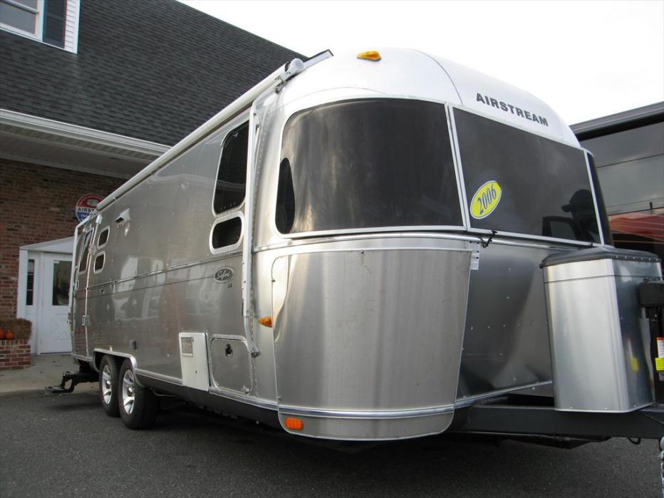 2016 Airstream Interstate Lounge EXT