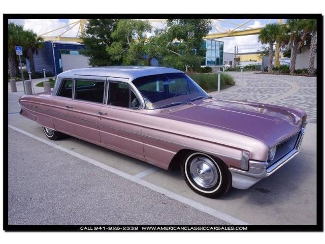 Oldsmobile : Eighty-Eight 88 Limo Rare 61 Oldsmobile Limousine Restored Show Ready for Entertaining, Weddings etc.