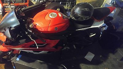 Yamaha : YZF-R yamaha r6