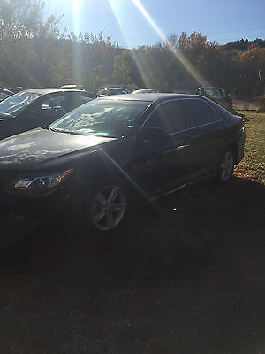 Toyota : Camry SE Sedan 4-Door 2013 toyota camry 18 k miles nav leather easy fix salvage