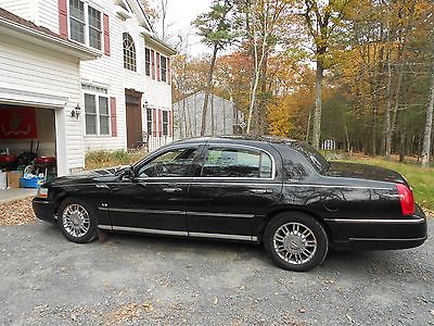 Lincoln : Town Car Signature Limited 2007 black lincoln town car signature limited