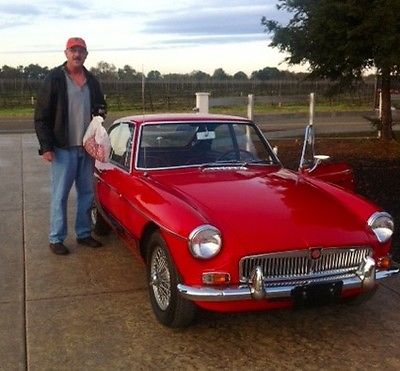 MG : MGB Automobile 1967 red great condition. Good daily driver. 2 speed high/low