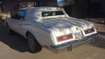 Buick : Riviera 1983 buck riviera 13 800 miles a deal at 9 000
