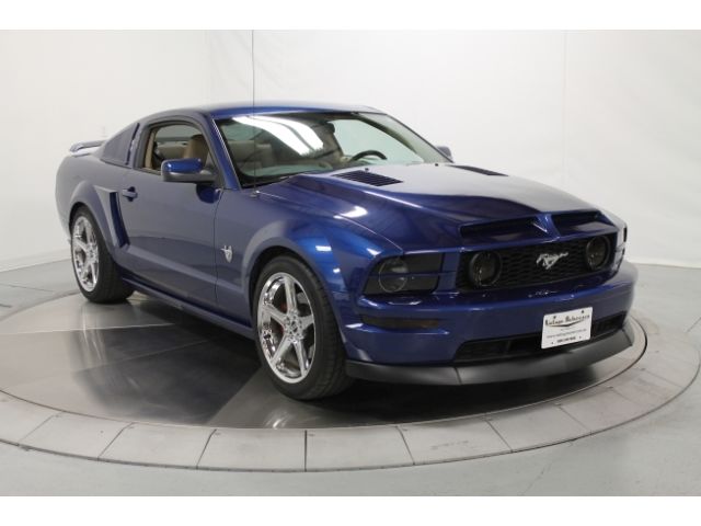 Ford : Mustang 2dr Cpe GT 4.6 l v 8 engine 5 speed manual low miles tons of add ons clean carfax