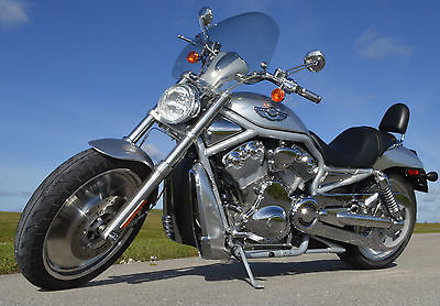 Harley-Davidson : VRSC 4 000 in extras 2003 harley davidson 100 th anniversary vrsca v rod