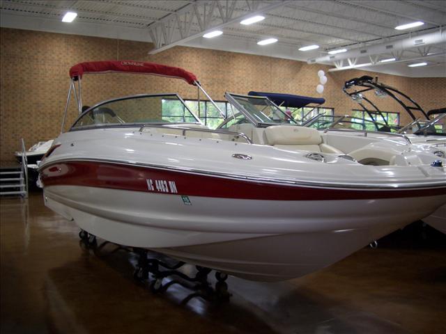 2008 Crownline Deck Boat 252 EX