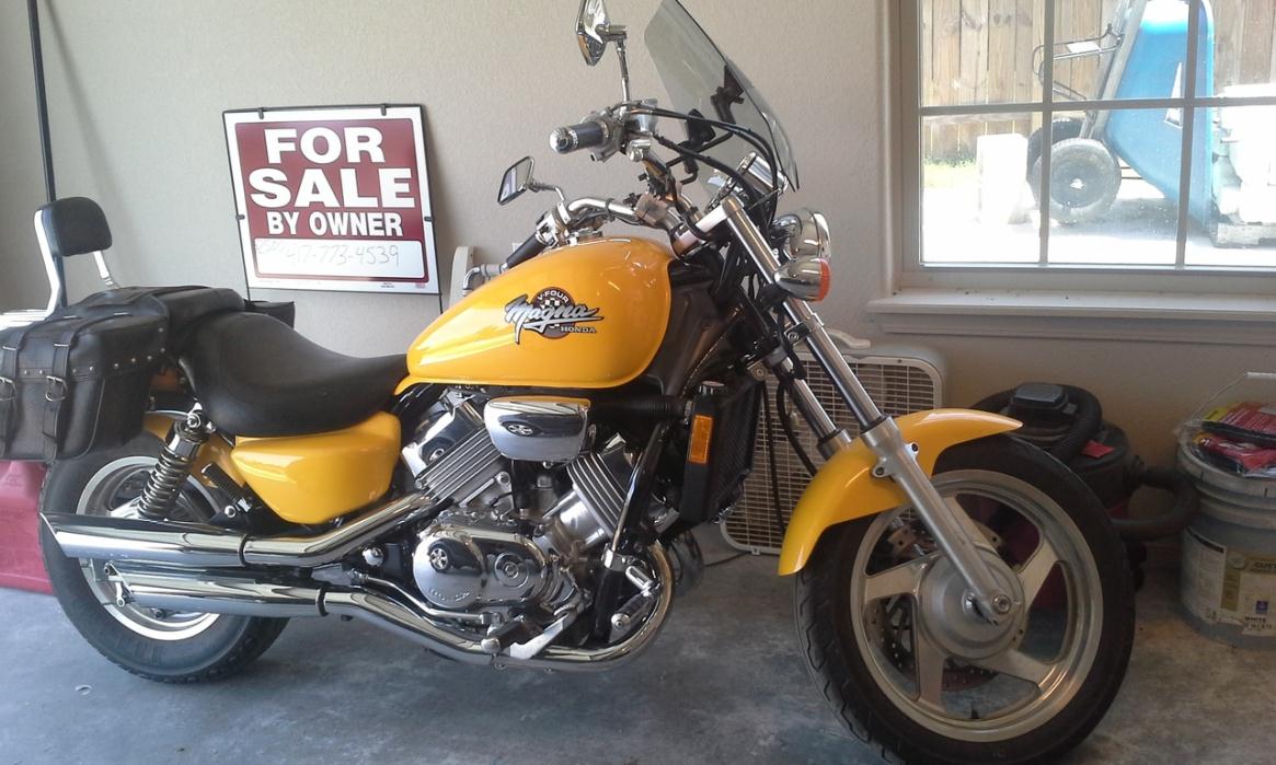 1995 Honda Magna V45