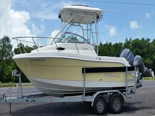 2007 Robalo 225 walkaround